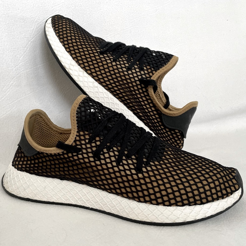 Adidas Deerupt runner Mens size 11